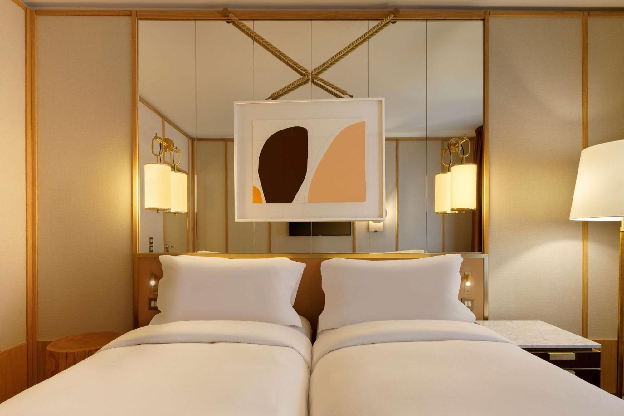 Le Belgrand Hotel Paris Champs Elysees, Tapestry By Hilton Exterior foto