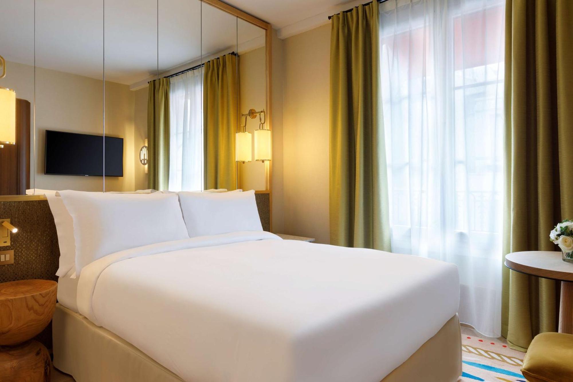 Le Belgrand Hotel Paris Champs Elysees, Tapestry By Hilton Exterior foto